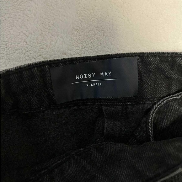 Noisy may wrap skirt - Picture 2 of 3